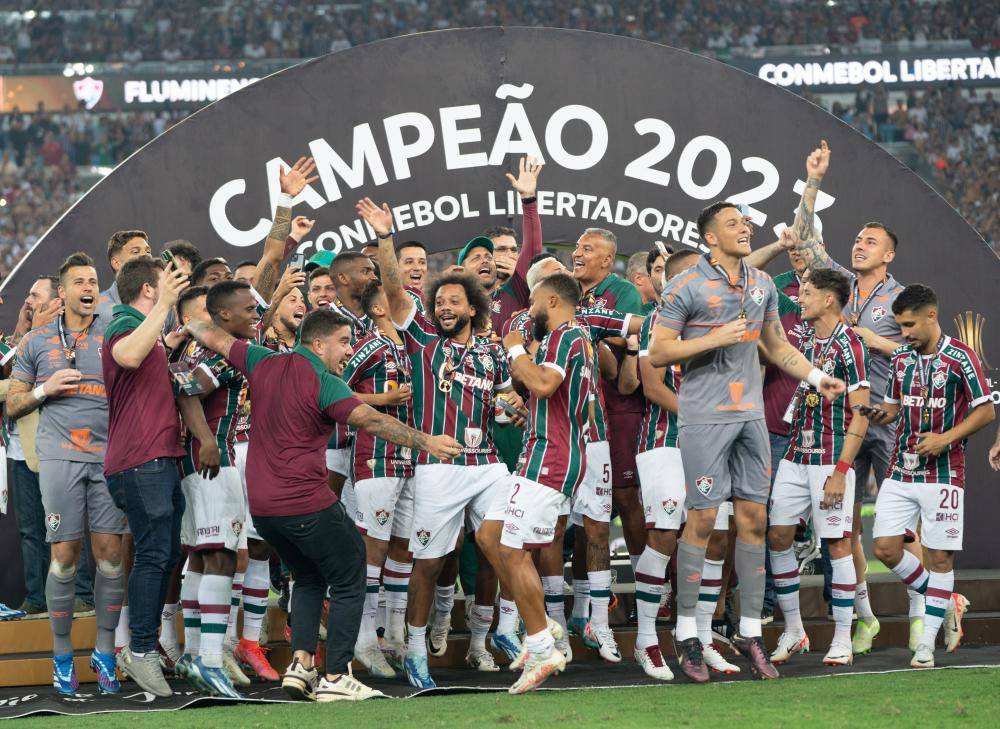 虑多方面因 虑多方面因