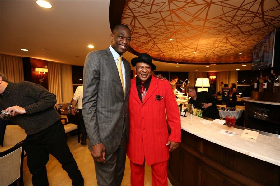 通过这些项 通过这些项